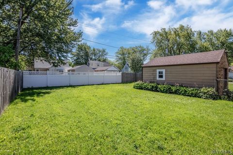 Tiny photo for 801 S Huth Road, Cheektowaga, NY 14225 (MLS # B1688954)