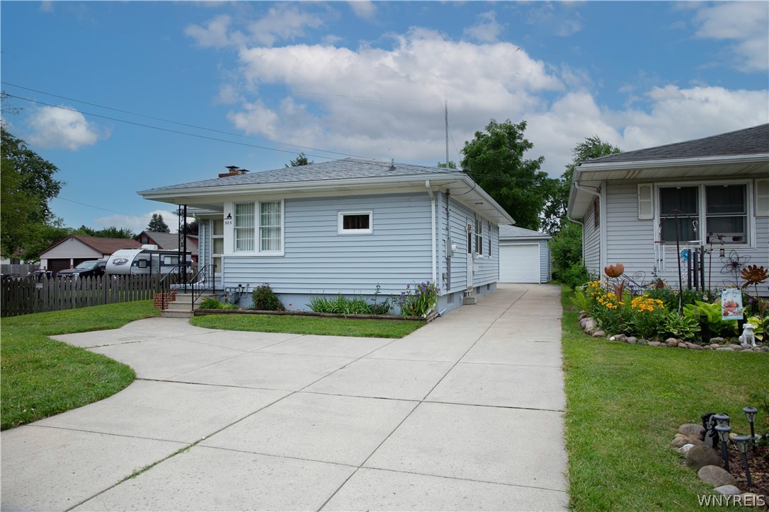 585 Harlem Road
