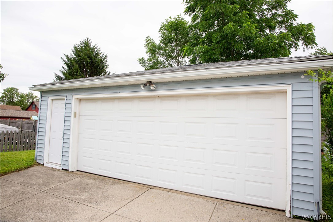 585 Harlem Road