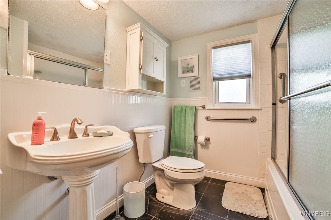 696 Cleveland Drive, Cheektowaga, New York image 19