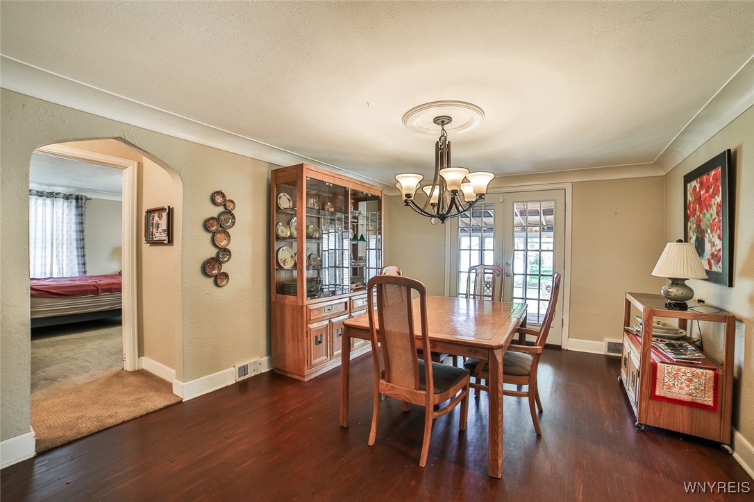 696 Cleveland Drive, Cheektowaga, New York image 14
