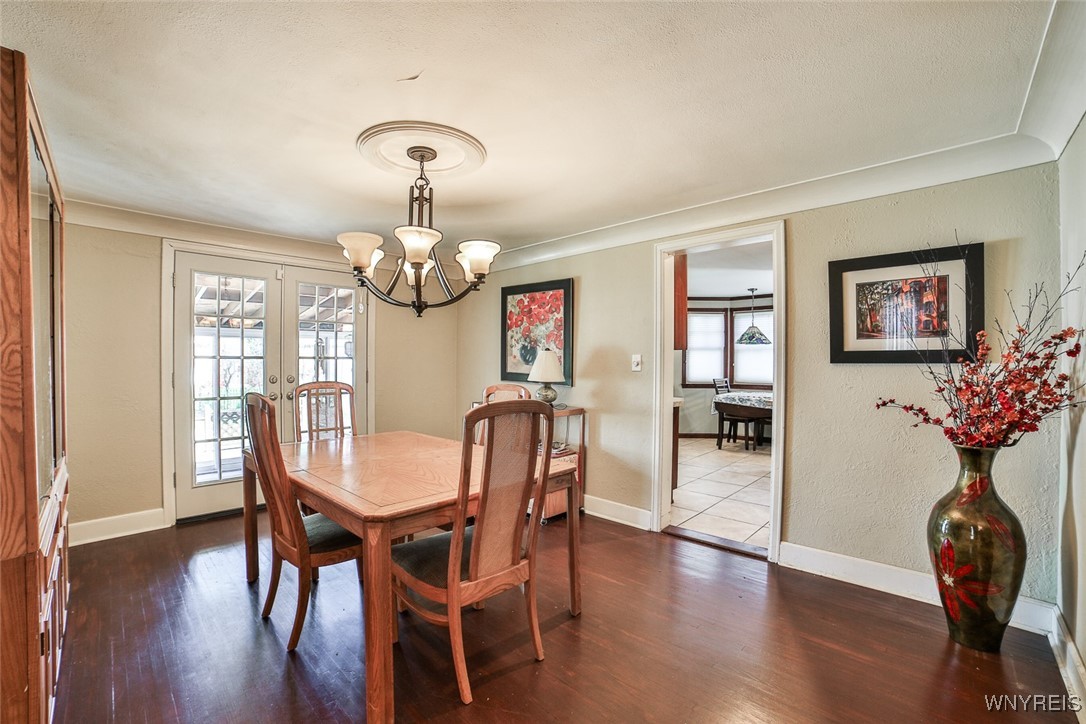 696 Cleveland Drive, Cheektowaga, New York image 15