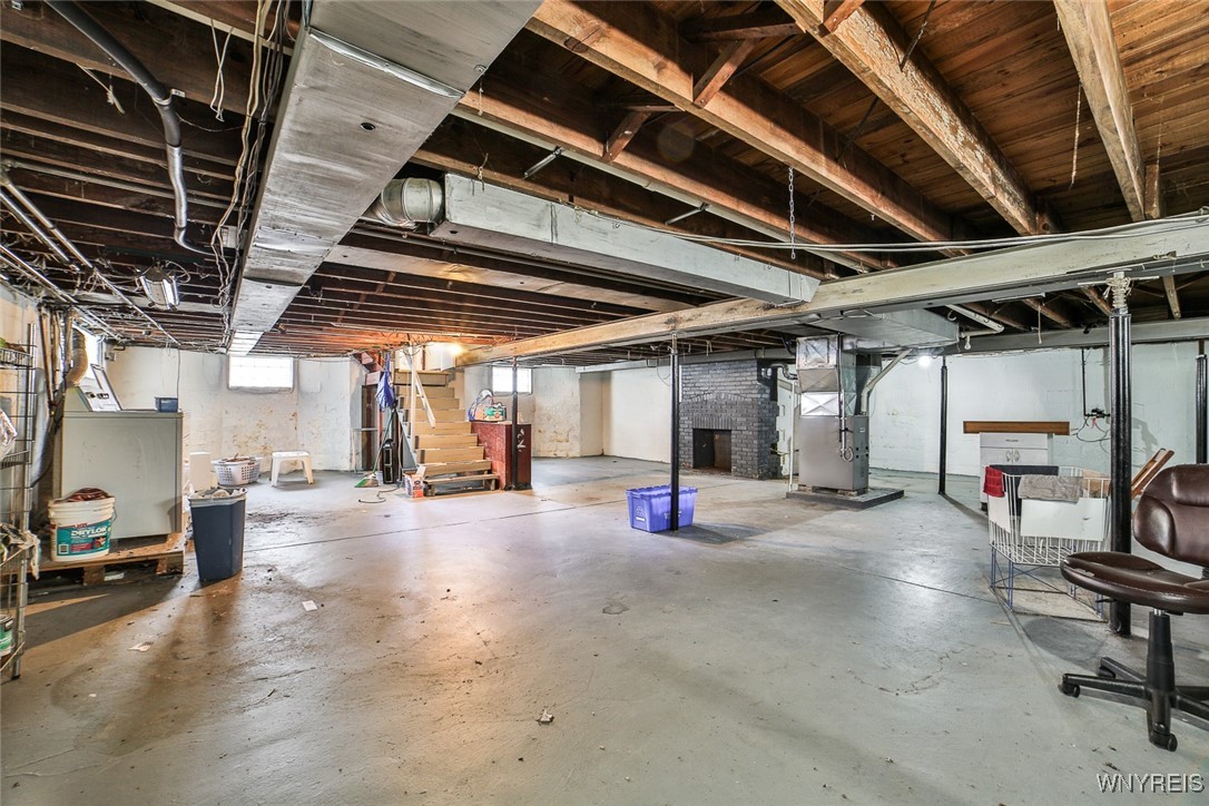 696 Cleveland Drive, Cheektowaga, New York image 30