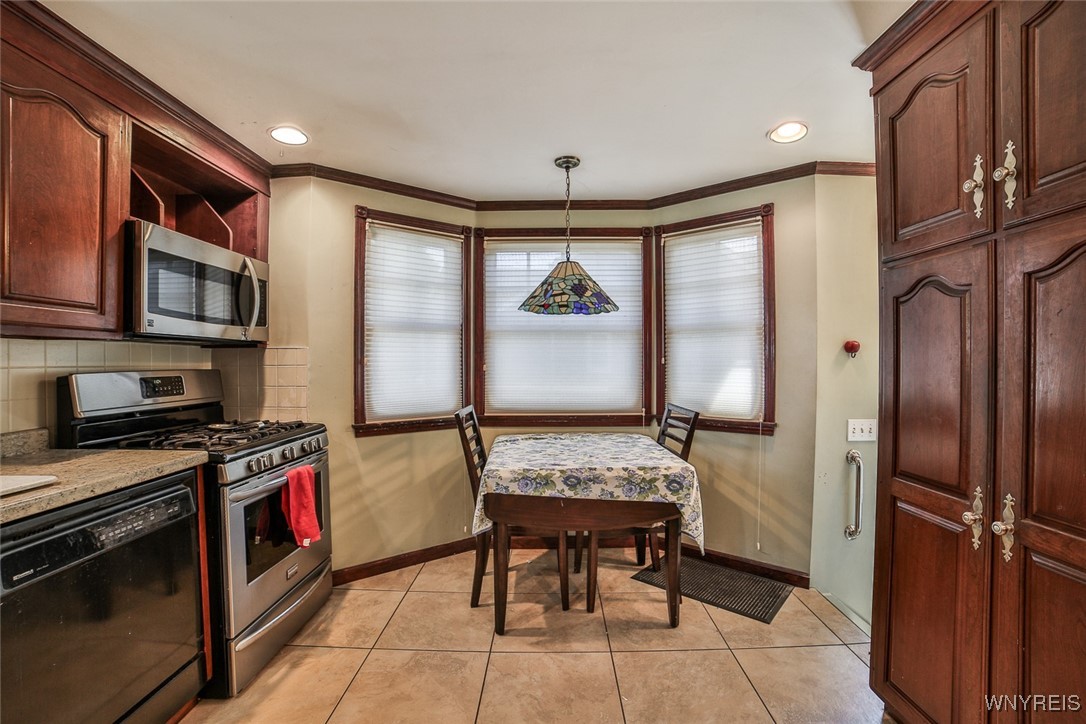 696 Cleveland Drive, Cheektowaga, New York image 10