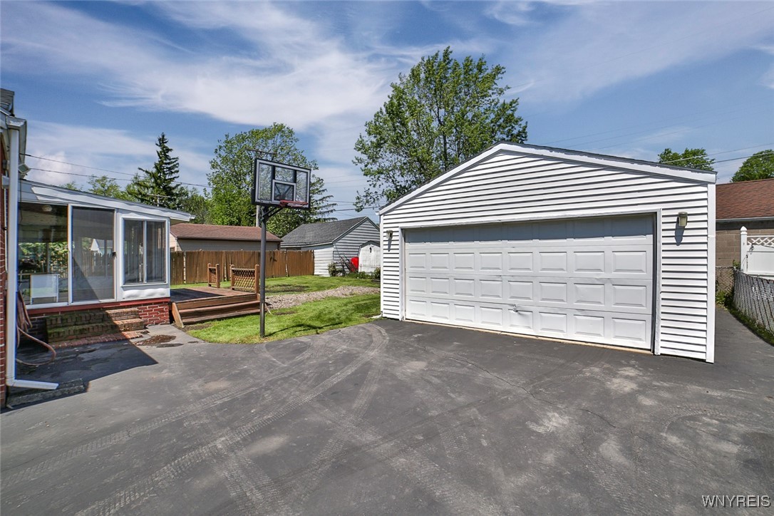 696 Cleveland Drive, Cheektowaga, New York image 43