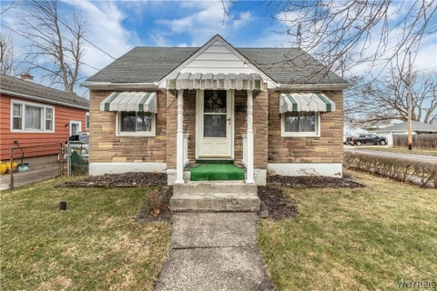 Tiny photo for 936 92nd Street, Niagara Falls, NY 14304 (MLS # B1669542)