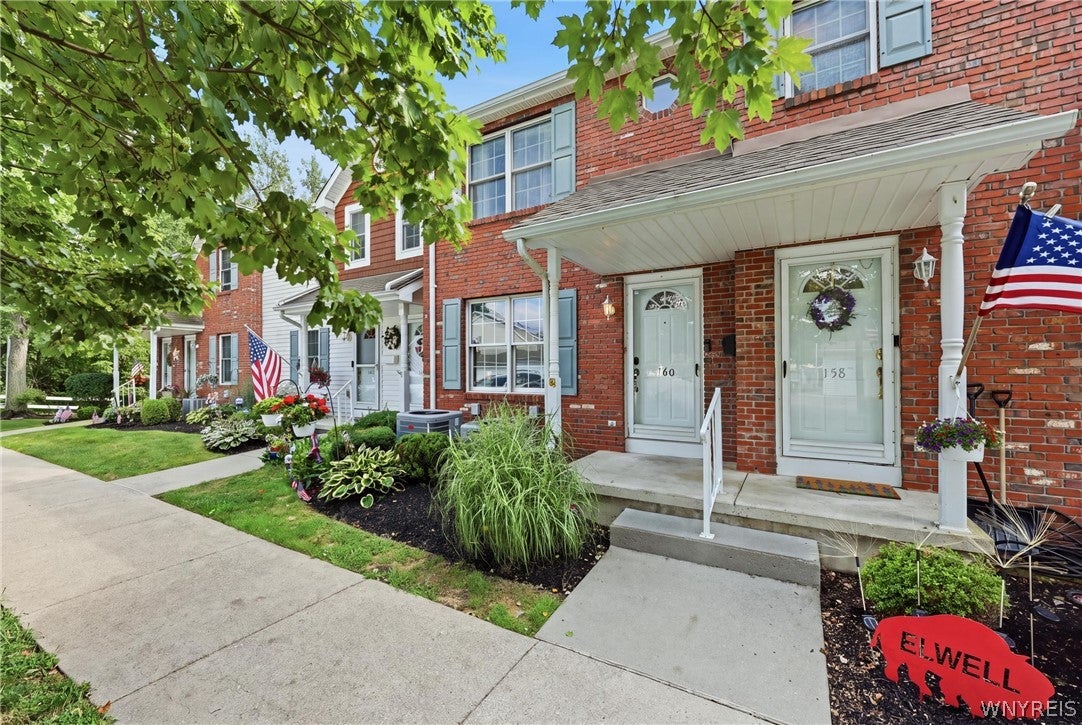 160 Olde Stone Lane