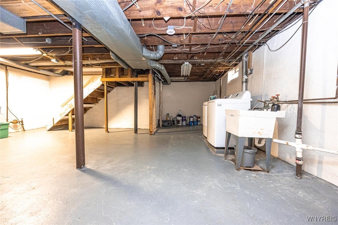 156 Hampton Parkway, Tonawanda, New York image 34