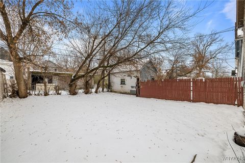 Tiny photo for 213 Westminster Avenue, Buffalo, NY 14215 (MLS # B1655333)