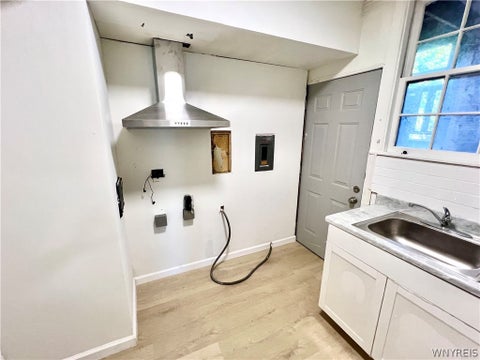 Tiny photo for 565 7th Street, Niagara Falls, NY 14301 (MLS # B1715125)
