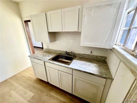 Tiny photo for 565 7th Street, Niagara Falls, NY 14301 (MLS # B1715125)