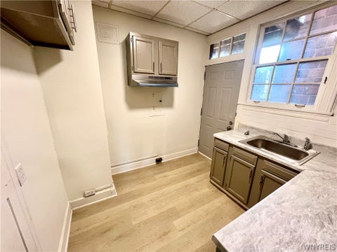 Tiny photo for 565 7th Street, Niagara Falls, NY 14301 (MLS # B1715125)