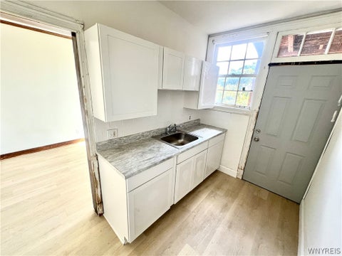 Tiny photo for 565 7th Street, Niagara Falls, NY 14301 (MLS # B1715125)