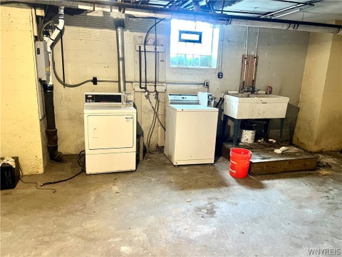 Tiny photo for 565 7th Street, Niagara Falls, NY 14301 (MLS # B1715125)