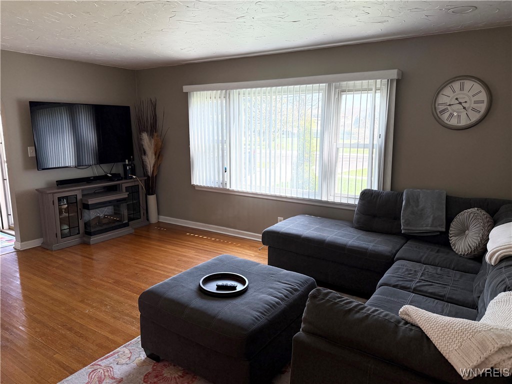 1008 N Military Road, Niagara Falls, New York image 4
