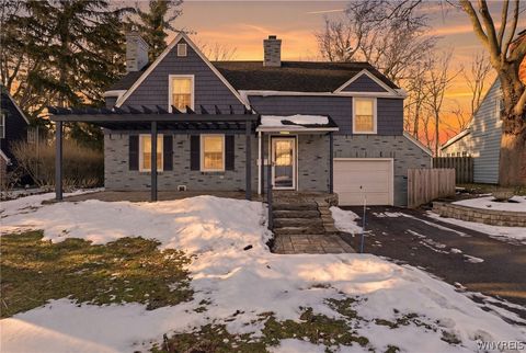 51 Meadowbrook Road Buffalo NY 14221