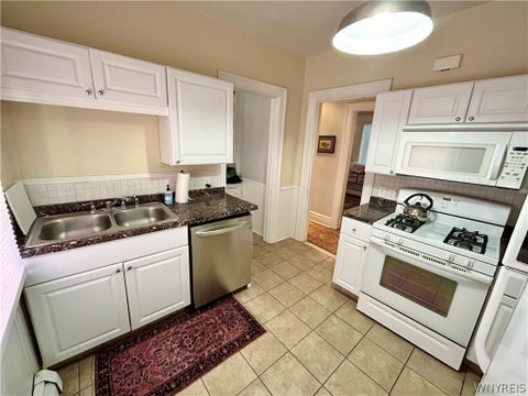 Tiny photo for 711 Lafayette Avenue #Lower, Buffalo, NY 14222 (MLS # B1723782)