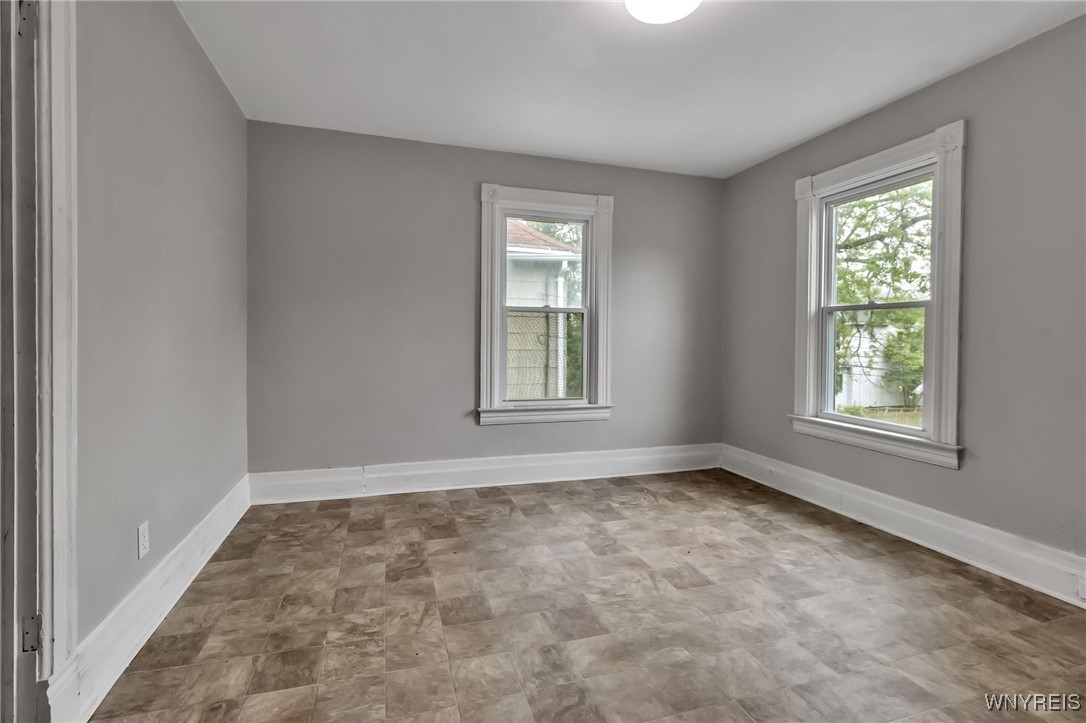 1706 Whitney Avenue, Niagara Falls, New York image 17