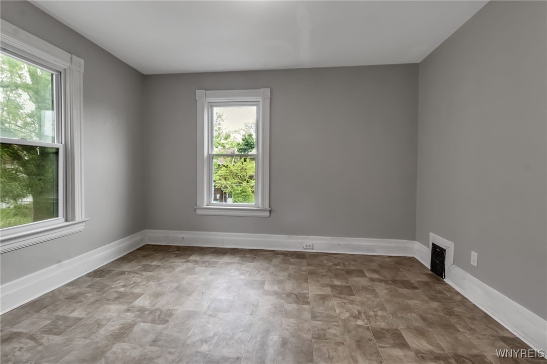 1706 Whitney Avenue, Niagara Falls, New York image 18