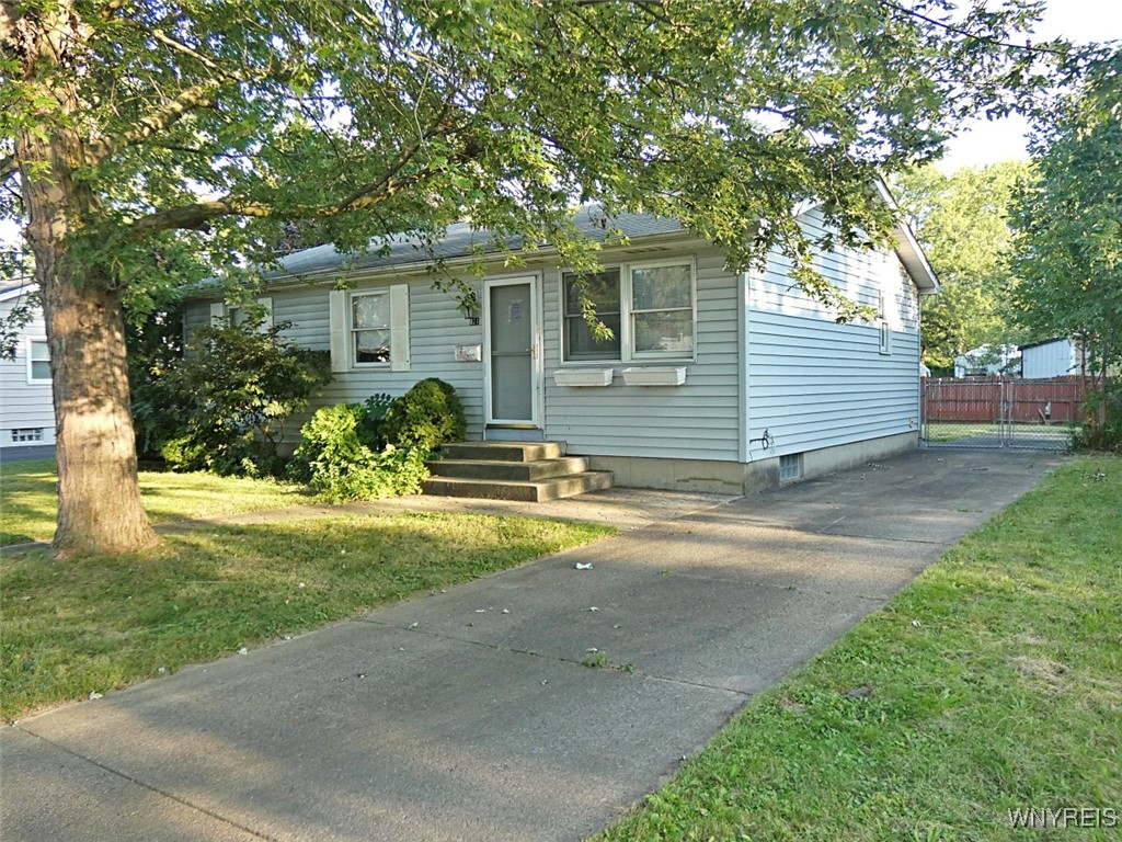 View North Tonawanda, NY 14120 house