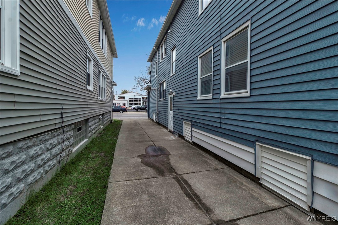 2514 Delaware Avenue