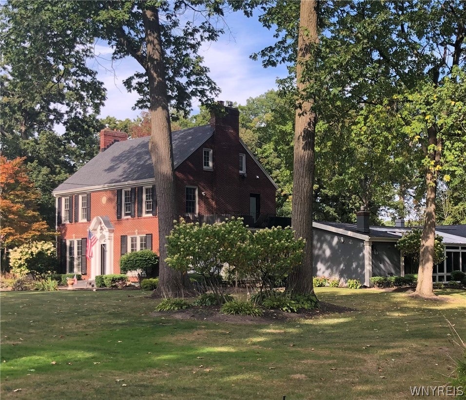 5079 Forest Road