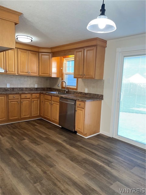 Tiny photo for 136 Cleveland Drive, Tonawanda, NY 14223 (MLS # B1724269)