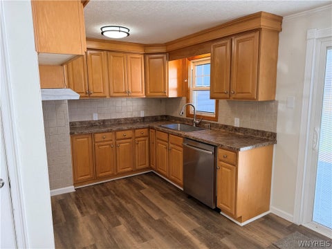 Tiny photo for 136 Cleveland Drive, Tonawanda, NY 14223 (MLS # B1724269)