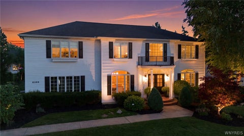 Photo of 6369 Cloverleaf Circle, Clarence, NY 14051 (MLS # B1714549)