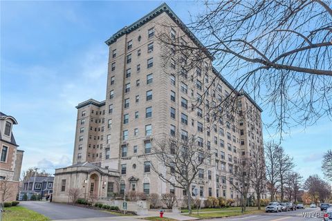 Photo of 33 Gates Circle #5G, Buffalo, NY 14222 (MLS # B1602575)