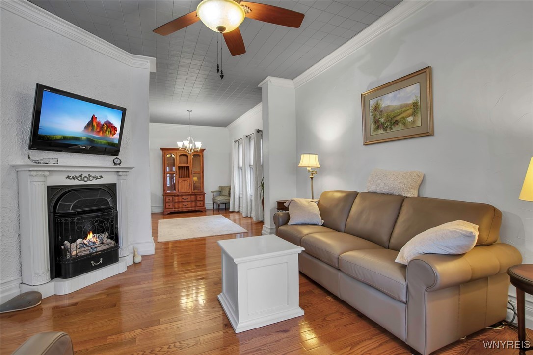 2831 S Park Avenue, Lackawanna, New York image 3