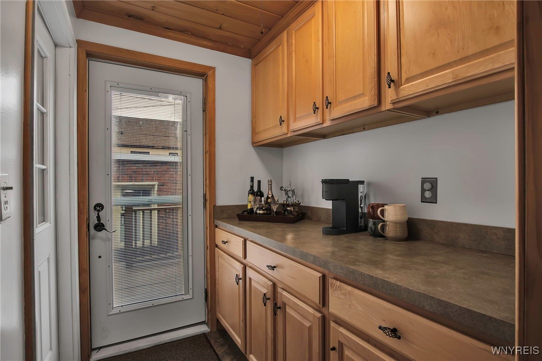 2831 S Park Avenue, Lackawanna, New York image 14