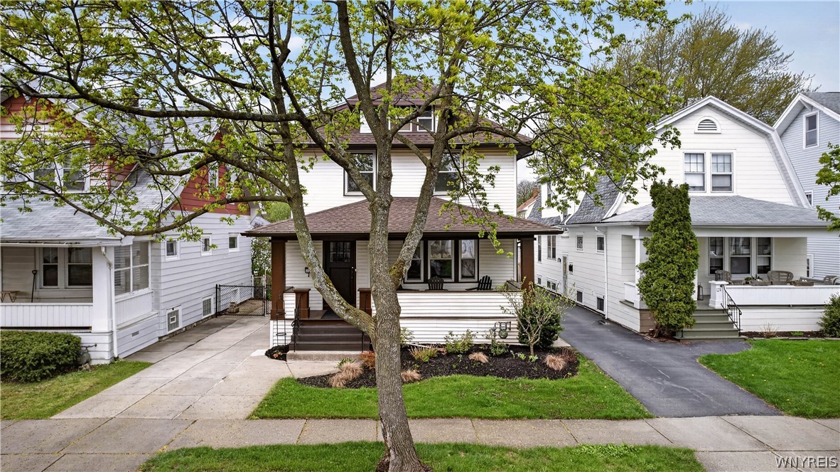 120 Frontenac Avenue