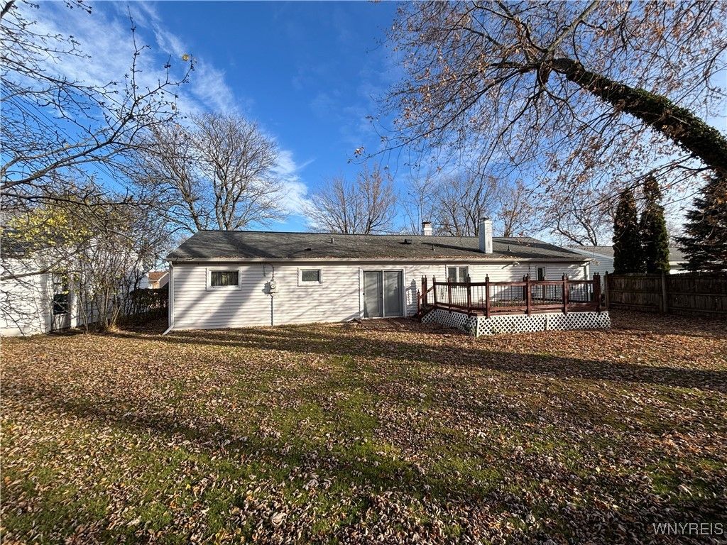 Photo of 33 Campus Drive N, Amherst, NY 14226 (MLS # B1652270)