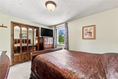 Tiny photo for 624 Alt Boulevard, Grand Island, NY 14072 (MLS # B1709289)