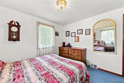 Tiny photo for 624 Alt Boulevard, Grand Island, NY 14072 (MLS # B1709289)