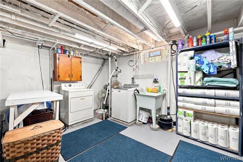 Tiny photo for 624 Alt Boulevard, Grand Island, NY 14072 (MLS # B1709289)