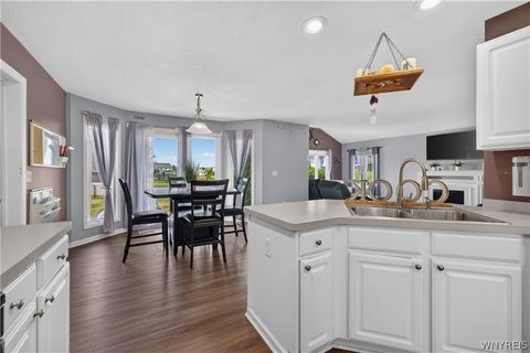 Tiny photo for 28 Apple Blossom Boulevard, Lancaster, NY 14086 (MLS # B1700277)