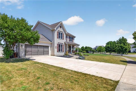 Tiny photo for 28 Apple Blossom Boulevard, Lancaster, NY 14086 (MLS # B1700277)