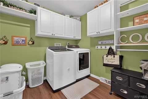 Tiny photo for 28 Apple Blossom Boulevard, Lancaster, NY 14086 (MLS # B1700277)