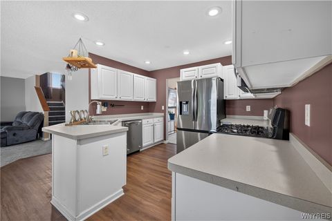 Tiny photo for 28 Apple Blossom Boulevard, Lancaster, NY 14086 (MLS # B1700277)