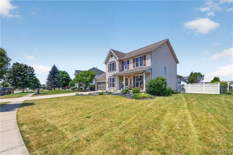 Tiny photo for 28 Apple Blossom Boulevard, Lancaster, NY 14086 (MLS # B1700277)