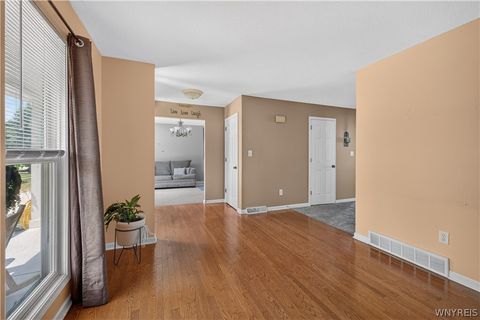 Tiny photo for 28 Apple Blossom Boulevard, Lancaster, NY 14086 (MLS # B1700277)