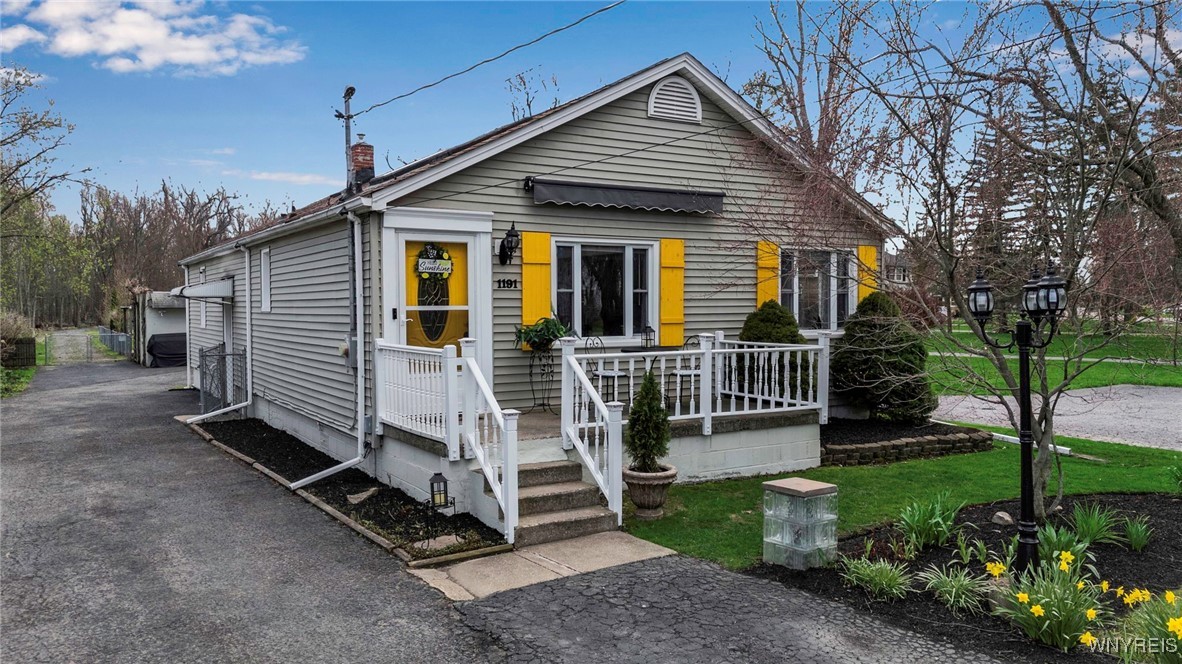 1191 Sweeney Street, North Tonawanda, New York image 2
