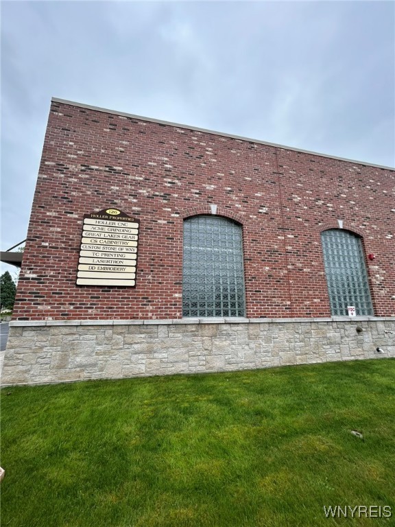 126 E Niagara Street