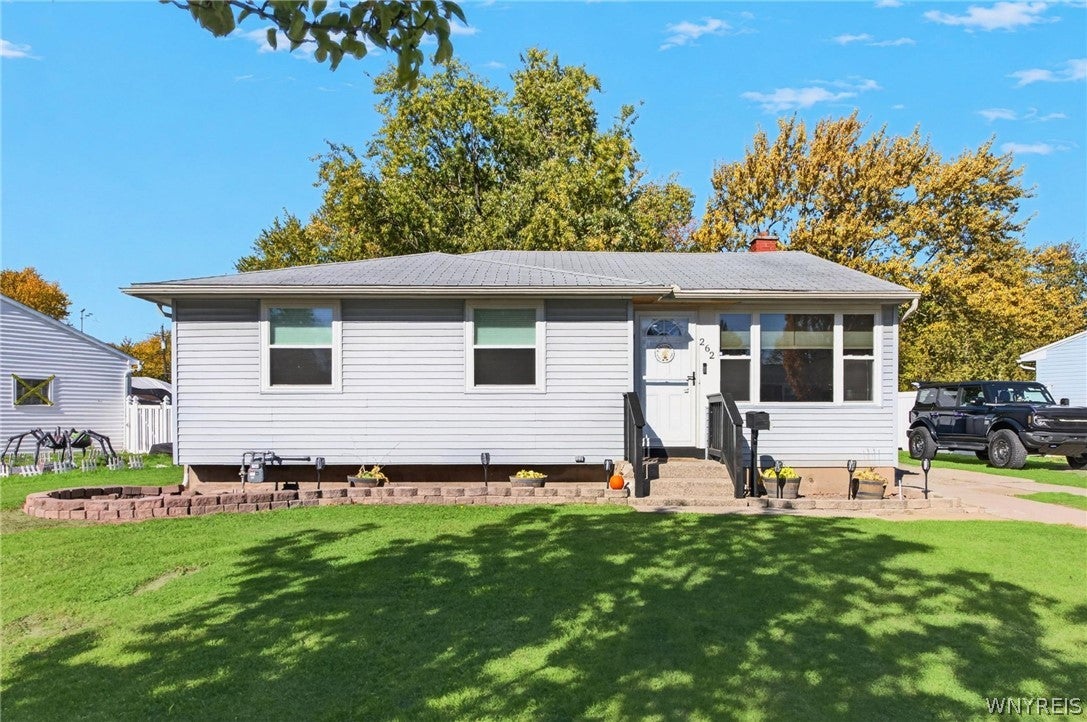 262 Mcnaughton Avenue
