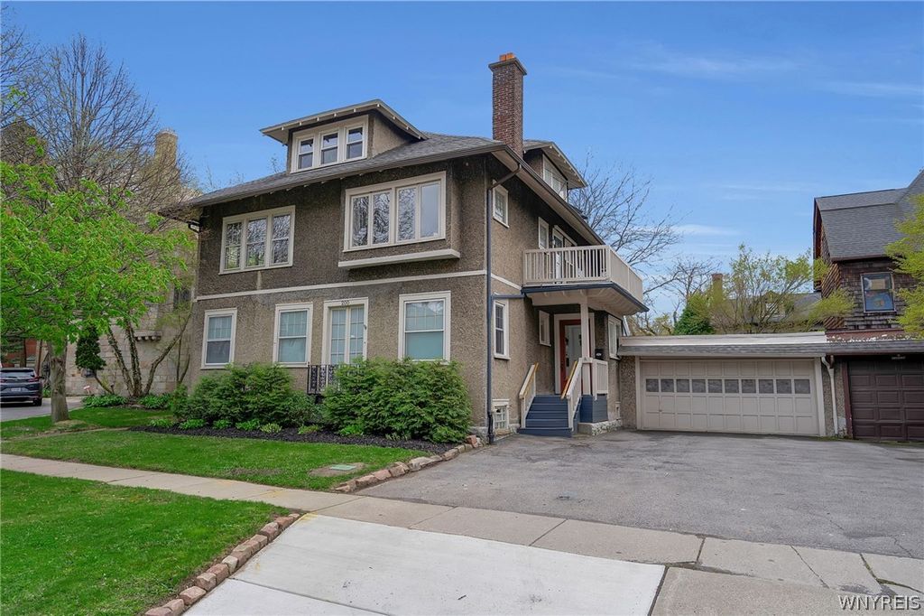 Photo of 200 Bryant Street, Buffalo, NY 14222 (MLS # B1677939)