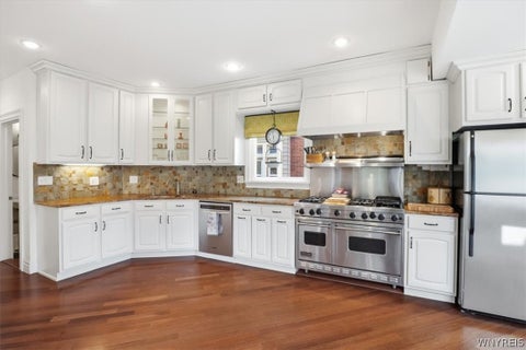 Tiny photo for 160 Dorchester Road, Buffalo, NY 14213 (MLS # B1710977)