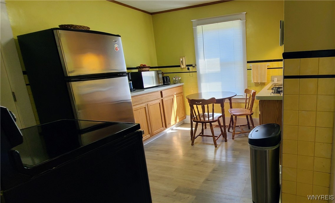 Niagara Falls, New York 14305, United States, 4 Bedrooms Bedrooms, ,2 BathroomsBathrooms,Residential,Active,210551