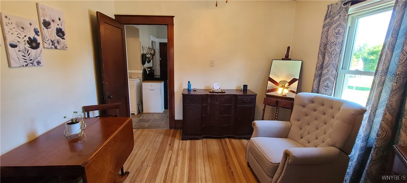 Niagara Falls, New York 14305, United States, 4 Bedrooms Bedrooms, ,2 BathroomsBathrooms,Residential,Active,210551